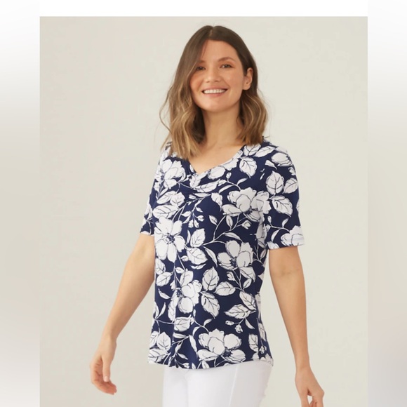 Kim & Co. Brazil Knit Short Sleeve Ruched Front Top - Picture 2 of 11